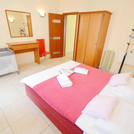 Apartments Dinko Zifra Tivat Eksteriør bilde