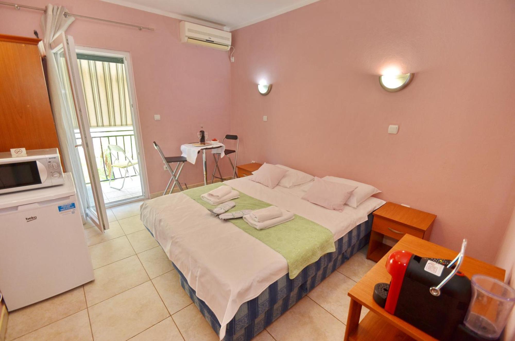 Apartments Dinko Zifra Tivat Eksteriør bilde