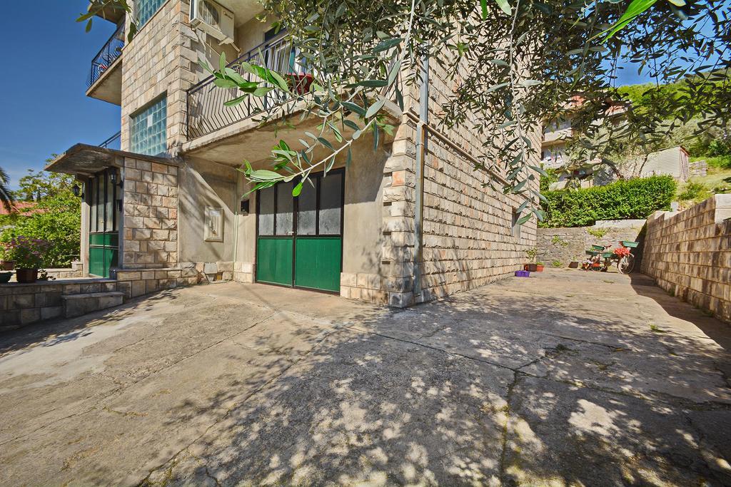 Apartments Dinko Zifra Tivat Eksteriør bilde