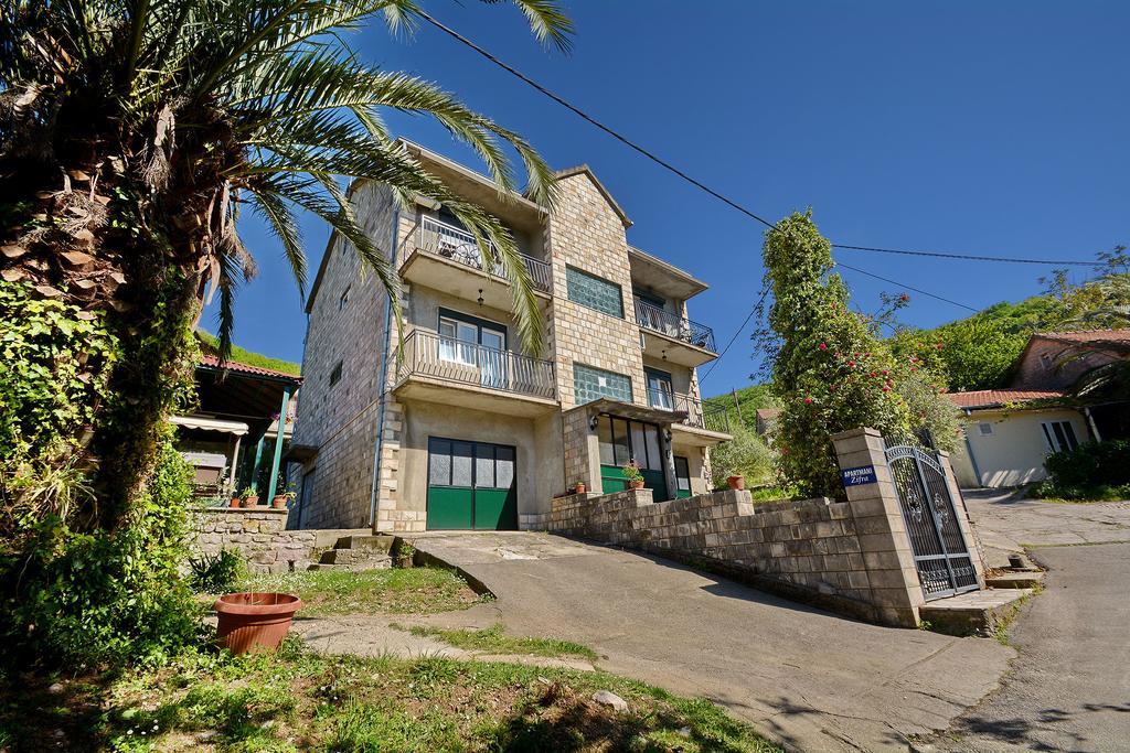 Apartments Dinko Zifra Tivat Eksteriør bilde